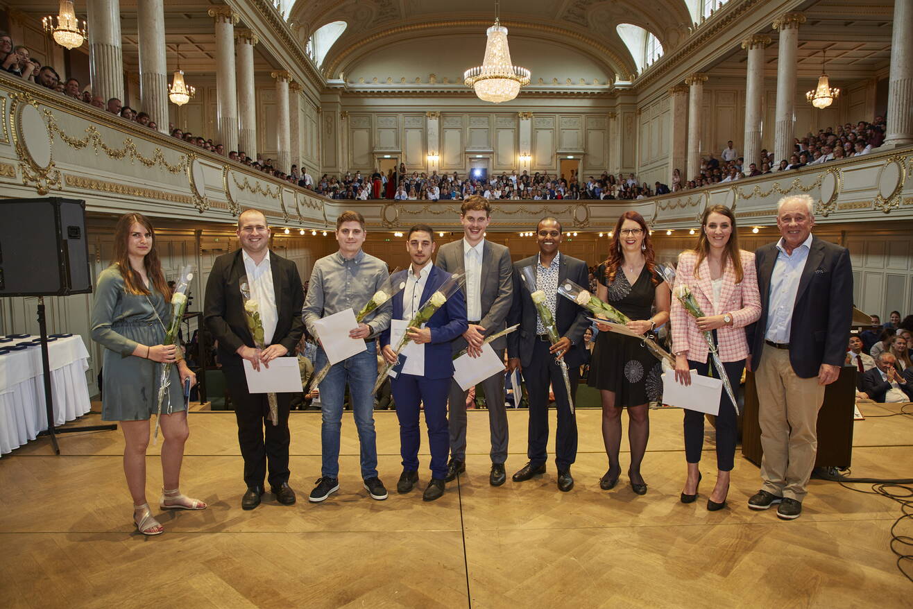Cérémonie de diplôme 2022 – plusquedeschiffres.ch Cérémonie de diplôme 2022 – plusquedeschiffres.ch
